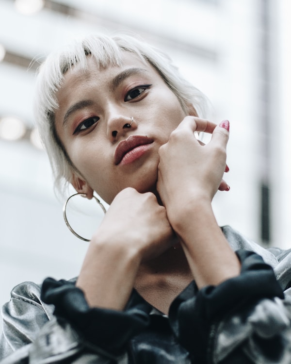 [headshot] image of customer (for a mobile gaming)